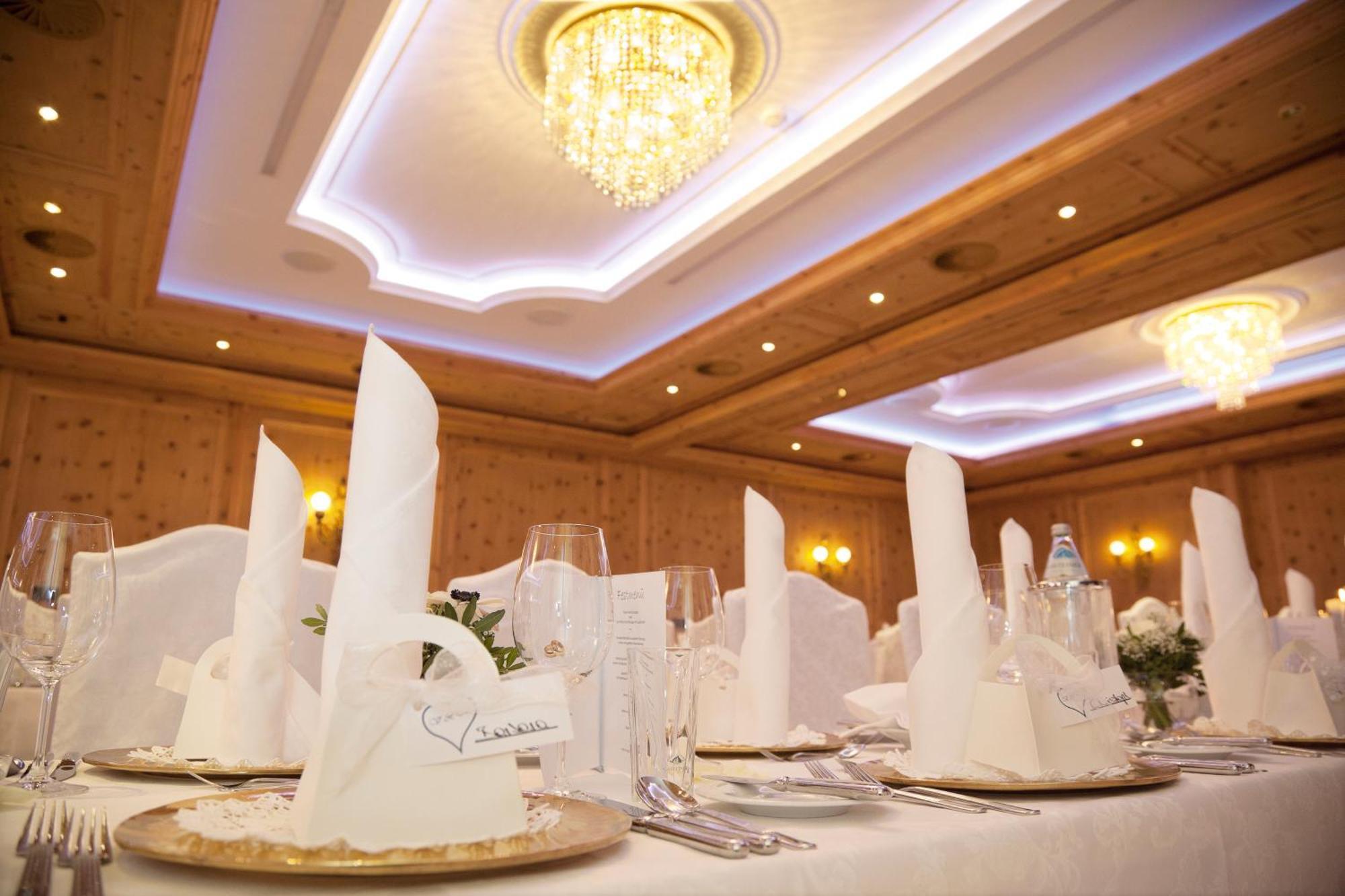Gartenhotel Maria Theresia 홀인티롤 외부 사진