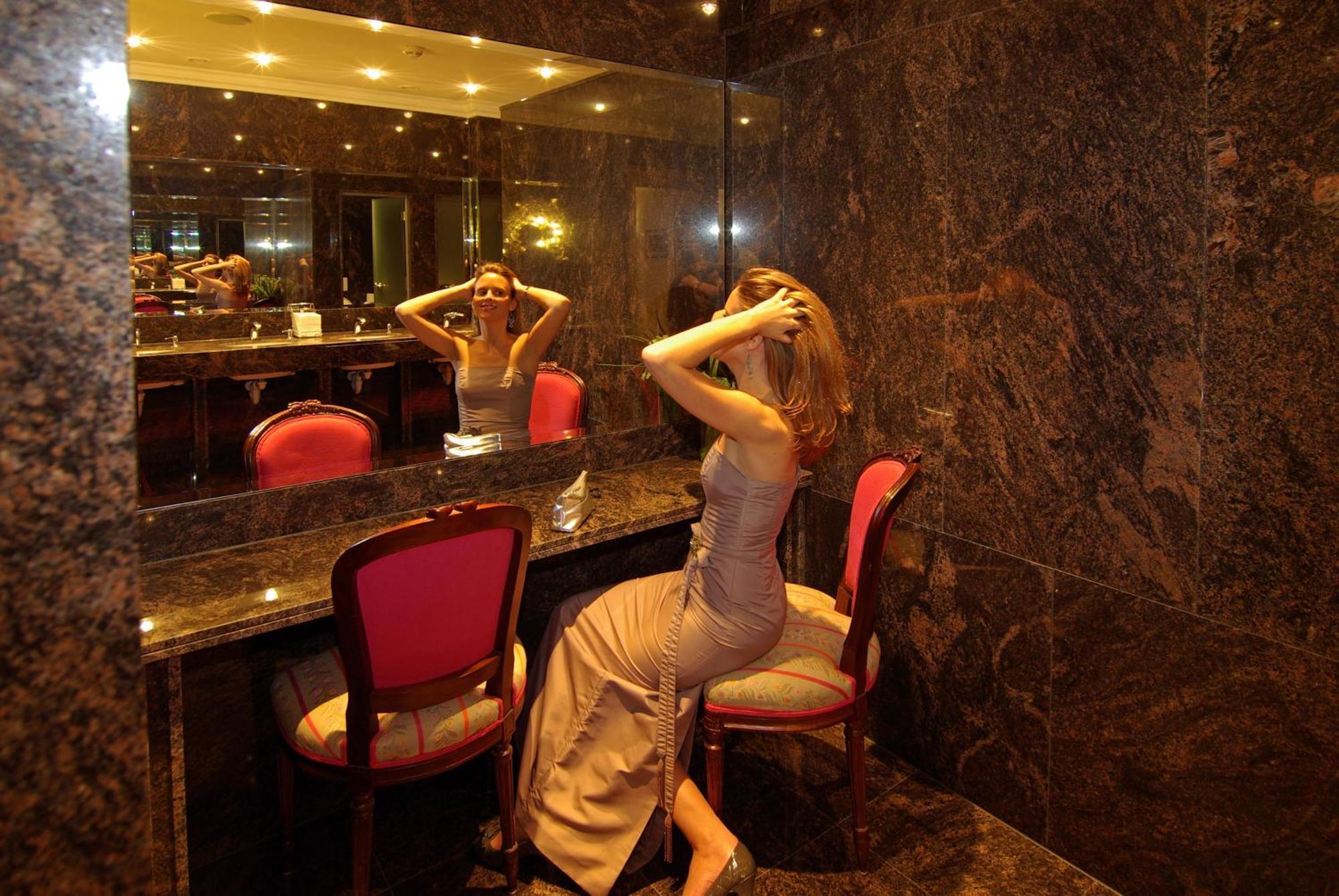 Gartenhotel Maria Theresia 홀인티롤 외부 사진