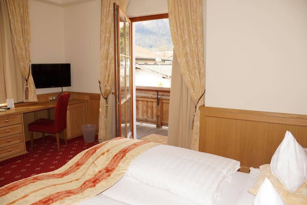 Gartenhotel Maria Theresia 홀인티롤 외부 사진